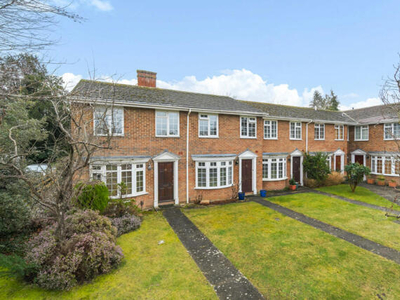 2 Bedroom End Of Terrace House For Sale In Guildford, Surrey