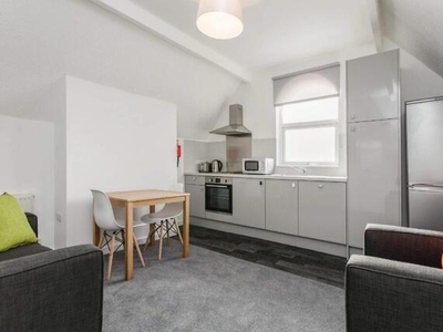 2 Bedroom Flat For Rent In Pendleton, Salford
