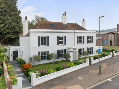2 Bedroom Flat For Sale In Lancing