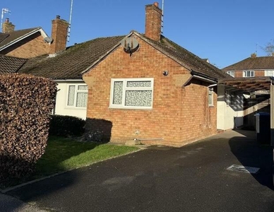 2 Bedroom Semi-detached Bungalow For Sale In Copthorne