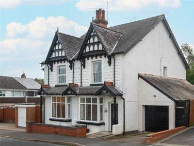 2 Bedroom Semi-detached House For Sale In Studley, Warwickshire