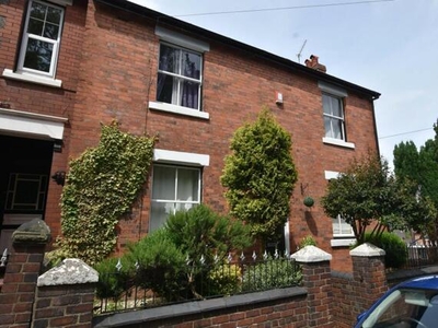 2 Bedroom Town House For Sale In Newcastle-under-lyme