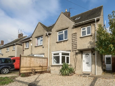 3 Bed House For Sale in Eastfield Road, Witney, OX28 - 5241138