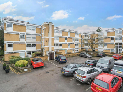 3 Bedroom Apartment For Sale In Woking