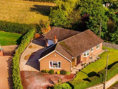 3 Bedroom Bungalow For Sale In Yardley Hastings, Northamptonshire