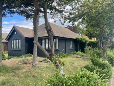 3 Bedroom Detached Bungalow For Sale In Thorpe Bay