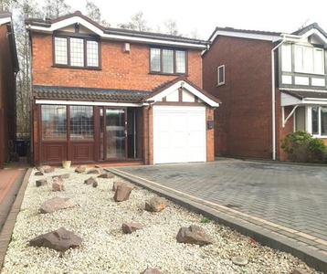 3 Bedroom Detached House For Sale In Hockley, Tamworth