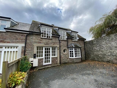 3 Bedroom End Of Terrace House For Sale In Brecon