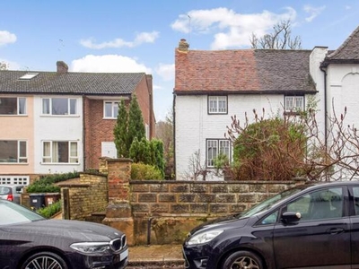 3 Bedroom Semi-detached House For Rent In Hertford