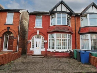 3 Bedroom Semi-detached House For Rent In Prestwich
