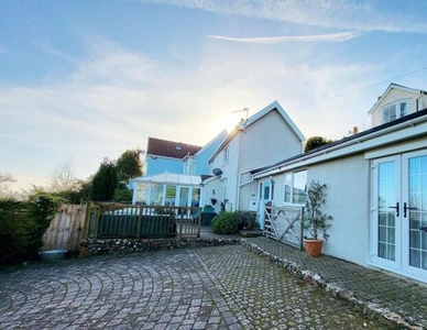 3 Bedroom Semi-detached House For Sale In Lyme Regis