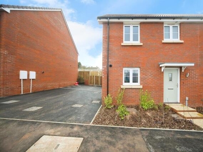 3 Bedroom Semi-detached House For Sale In Rumwell