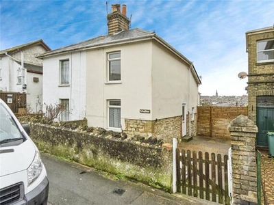 3 Bedroom Semi-detached House For Sale In Ryde, Isle Of Wight