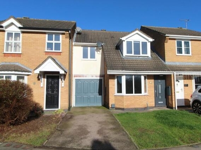 3 Bedroom Town House For Sale In Whetstone, Leicester