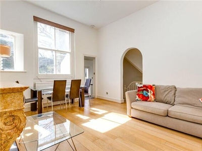 4 Bedroom Apartment For Sale In Earls Court, London