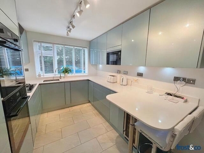 4 Bedroom Apartment For Sale In Poole, Dorset