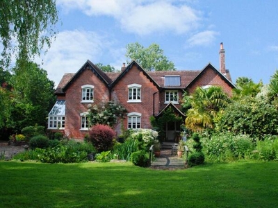 4 Bedroom Country House For Sale In Ossemsley, New Milton