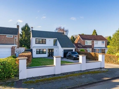 4 Bedroom Detached House For Sale In Altrincham, Greater Manchester
