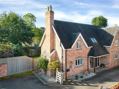 4 Bedroom Detached House For Sale In Main Street