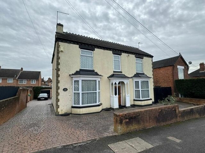 4 Bedroom Detached House For Sale In Midway, Swadlincote