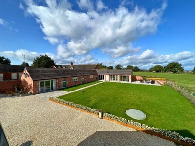 4 Bedroom Detached House For Sale In Needwood, Staffordshire