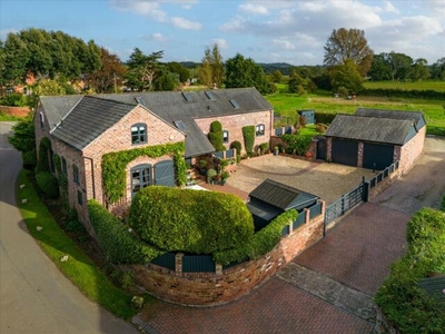 4 Bedroom Detached House For Sale In Oswestry, Shropshire
