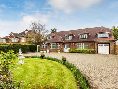 4 Bedroom Detached House For Sale In South Sutton, Surrey
