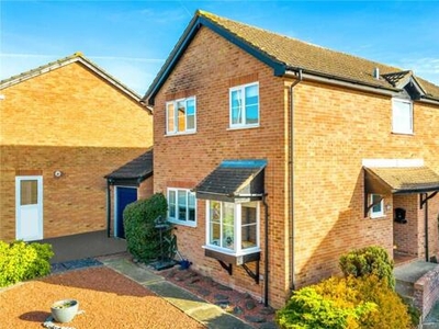 4 Bedroom Detached House For Sale In Thatcham, Berkshire
