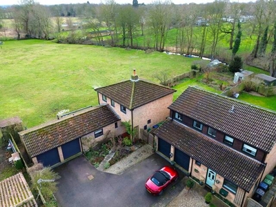 4 Bedroom Detached House For Sale In Thriplow