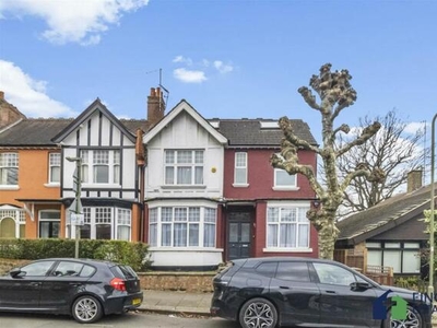 4 Bedroom Duplex For Sale In Finchley Central