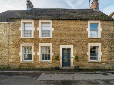 4 Bedroom End Of Terrace House For Sale In Beckington, Frome