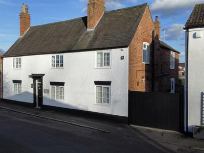 4 Bedroom House For Sale In Syston, Leicestershire
