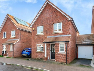 4 Bedroom Link Detached House For Sale In Wickford, Essex
