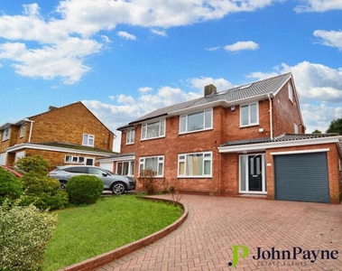 4 Bedroom Semi-detached House For Rent In Coventry, West Midlands