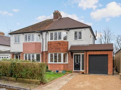 4 Bedroom Semi-detached House For Sale In Sunbury-on-thames, Surrey