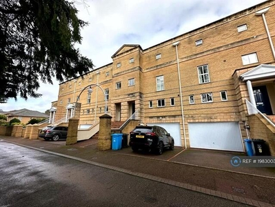 4 Bedroom Terraced House For Rent In Poole