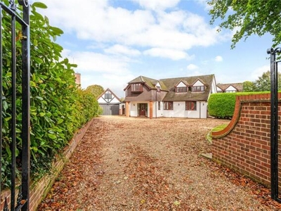5 Bedroom Detached House For Sale In Basingstoke, Hampshire