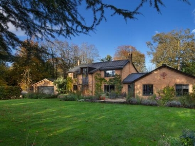 5 Bedroom Detached House For Sale In Cuddesdon, Oxford