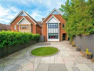 5 Bedroom Detached House For Sale In St. Albans