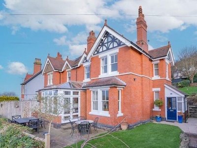5 Bedroom Semi-detached House For Sale In Malvern