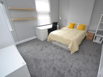 5 Bedroom Terraced House For Rent In Lenton, Nottingham
