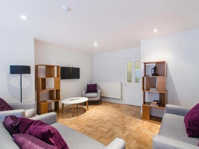 Studio Flat For Rent In Pimlico, London
