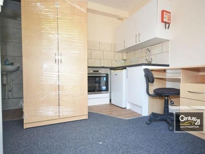 Studio Flat For Rent In Portswood Road