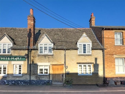 3 Bedroom Terraced House For Sale In Witney, Oxfordshire