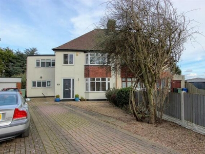 4 Bedroom House Chesterfield Chesterfield