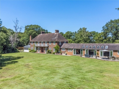 6 bedroom property for sale in Red Lane, READING, RG7