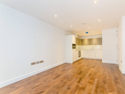 Flat in Chatham Place, Hackney, E9