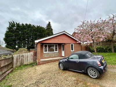 3 Bed Bungalow For Sale in Lane End, Buckinghamshire, HP14 - 5382637