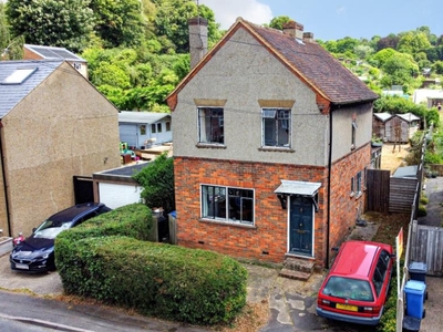 3 Bed House For Sale in Chesham, Buckinghamshire, HP5 - 5042979