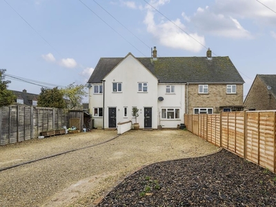 3 Bed House For Sale in Witney, Oxfordshire, OX29 - 5331635